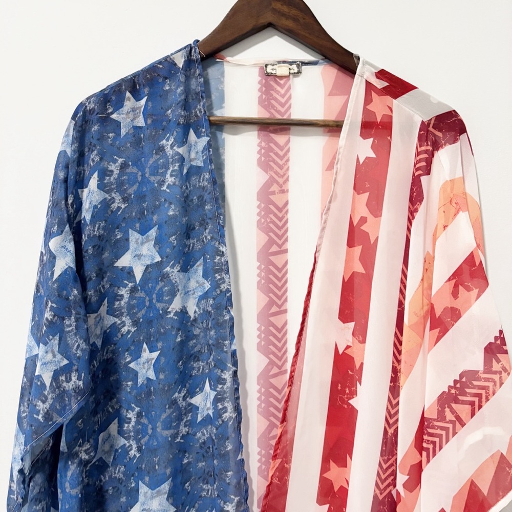 Eyeshadow Womens Sheer Kimono Blue and Red Flag USA Size Medium Stars and Strips - Picture 2 of 6